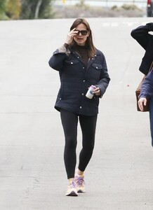 jennifer-ganrer-out-and-about-in-brentwood-11-27-2024-1.jpg