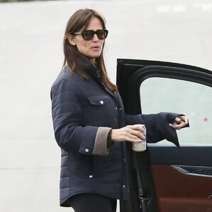 jennifer-ganrer-out-and-about-in-brentwood-11-27-2024-5.jpg