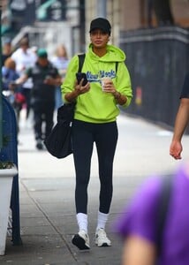 joan-smalls-at-a-nail-salon-in-new-york-10-04-2024-6.jpg