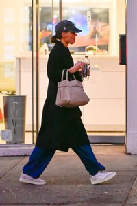 katie-holmes-out-and-about-in-new-york-city-12-02-2024-6.jpg