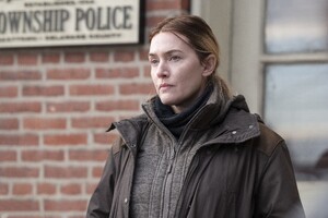 mare_of_easttown_photos_promos_3.jpg