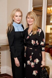 nicole-kidman-s-heartfelt-moment-glamour-grief-and-girl-power-at-thr-gala-13.jpg