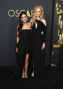 nicole-kidman-steals-the-show-despite-wardrobe-malfunction-at-2024-governors-ball-4.jpg