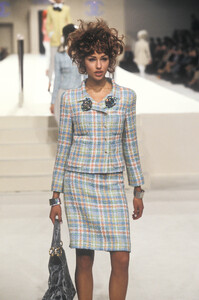 s97chanel-RTW-33-39.thumb.jpg.a560085b89d413b2220cdc31f01768e2.jpg