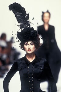 shalom f94chanel-HC-125.jpg