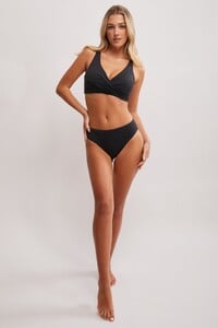 uw-wrap-top-black-3-mom8196cn.jpg
