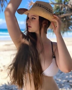 white bikini 18.jpg