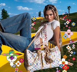 zendaya-stars-in-louis-vuitton-x-murakami-campaign-2024-0.jpg