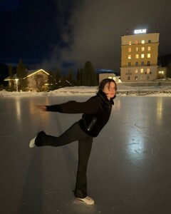 -11°C   wrapping up ‘24 and starting ‘25 on the slopes (5).jpg