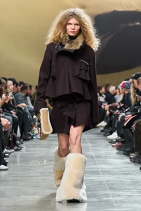 00030-sacai-fall-2025-menswear-credit-gorunway.thumb.webp.0998485fd317200065b44eaa76113ed2.webp