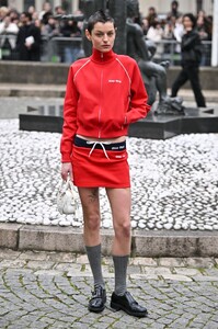 001.jpg