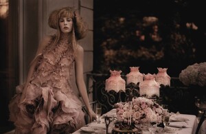 06-Vogue-Germany-May-2015-edie-olympia-campbell-by-karl-lagerfeld-1.thumb.jpg.d072a194ba8a8a90e60a3e4489558310.jpg