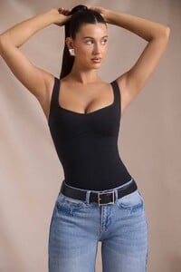 12891-Black_Tait_5.jpg