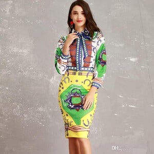 2019-women-039-s-runway-twinsets-turn-down.jpg