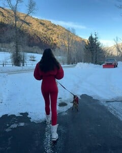 [2024.12.16] sarasampaio_470315414_18481563097058288_920022207556101620_n.jpg
