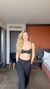 2024_12.19barrefaeli_AQNue.thumb.jpg.ebcb6bd97030acdd1567398a3f295b29.jpg