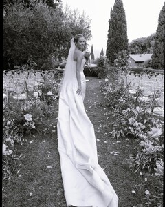 [2024.12.20] wedding_magazine_rus_470911320_18105107836460840_5309758232085311874_n.jpg