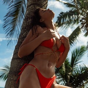 [2024.12.22] lulifamaswimwear_470971143_18474335734047625_4104509162610748128_n.jpg