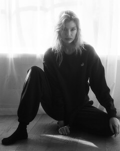 [2024.12.24] stellamaxwell_470974240_1957089301478637_2777316225329149788_n.jpg