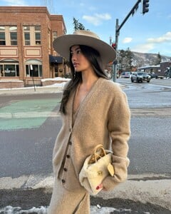 [2024.12.27] kelseymerritt_471841134_1103870224531525_498341344166074771_n.jpg