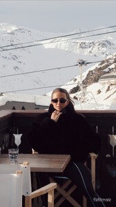[2025.01.02] helenowen_s472417121_3892943794294313_4256830218884796956_n.jpg