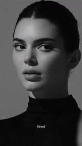 2025_01.02kendalljenner_472486639_1000416138585793_5704955728250013297_n.thumb.jpg.f8921b93bbb622047c20e13b3761ceab.jpg