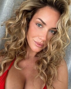 [2025.01.03] _paige.renee_472318640_1165496691922784_205957575771379798_n.jpg