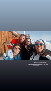[2025.01.03] helenowen-jilliannnnaa_472424731_597733133214116_2450716641464469090_n.jpg