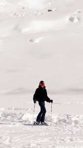 [2025.01.03] helenowen_472409993_456417444176368_1997312319445179920_n.jpg