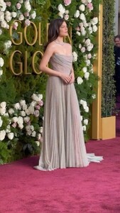 2025_01.05voguemagazine_AQN7RAE.thumb.jpg.5a5cf4b746ea89b67101582e34f45667.jpg