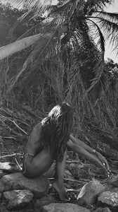 [2025.01.10] izabelgoulart_472480995_577385951746820_5880007562224965007_n.jpg