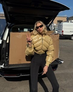 [2025.01.17] hoskelsa_474322092_1124575999448904_2361069662551314926_n.jpg