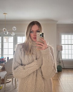 [2025.01.21] lindsellingson_474535777_18482862259043062_866981036742620625_n.jpg