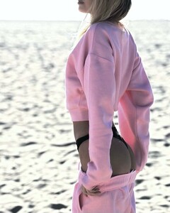 [2025.01.22] stellamaxwell_474778414_18493029166030343_3660904660348359963_n.jpg