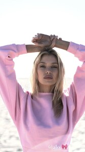 [2025.01.22] stellamaxwell_s474799805_18493029733030343_291113299743072254_n.jpg