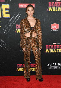 496836103_dafne-keen-deadpool-02.jpg