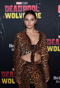 496836117_dafne-keen-deadpool-07.jpg