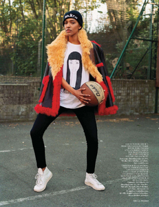 British_Vogue_2014-09-342.thumb.png.a4af4429f9f6b58fcfd28fe05dd4b47d.png