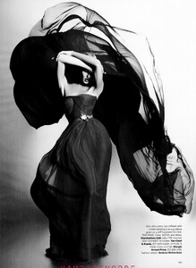 Celebutopia-NET-Candice-Sw-anepoel-HARPERS-BAZAAR(1).thumb.jpg.056ab9fff9ca09dffb77e8ace2586544.jpg