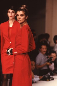 Cerruti_SS1989_ClaireAtkinson_04.jpg