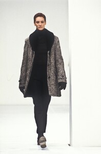 DolceGabbana1994FW5.thumb.jpg.a95de98b8c6abdbfafd649f633994440.jpg