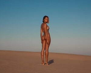 Dune#fbf to @natalie_roser in @arkswimwear (19).jpg