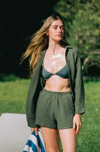 GreenShorts4_1000x.thumb.webp.1fd9b73a428c39f7ecee1d30d5996917.webp