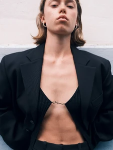JACQUEMUS-5-4_1.webp