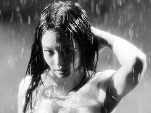 JENNIE - ZEN (RUBY ALBUM MARCH 7) [cXmYNmQ4BuM].webm_snapshot_01.52.470.png
