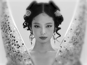 JENNIE - ZEN (RUBY ALBUM MARCH 7) [cXmYNmQ4BuM].webm_snapshot_02.51.579.png
