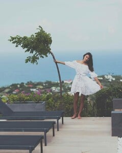 Jacques Zolty captures the heart of St. Barth with a barefoot elegance. Kyla Shay embodies this coastal allure, where sophisticated styles are made for days by the sea.Model @kyla.shay Photography by @victorro (1).jpg