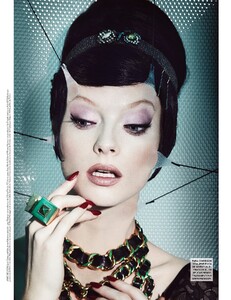 JamieNelson_VogueMexico_Oct2013_1.jpg