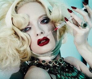 JamieNelson_VogueMexico_Oct2013_2.jpg