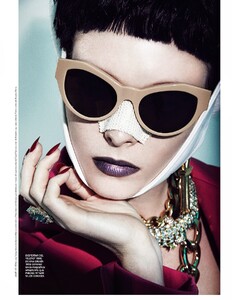 JamieNelson_VogueMexico_Oct2013_3.jpg